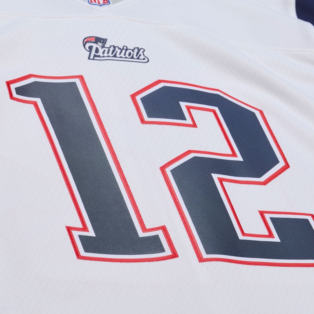 Men's New England Patriots Tom Brady Mitchell & Ness White 2000 Legacy Replica Jersey