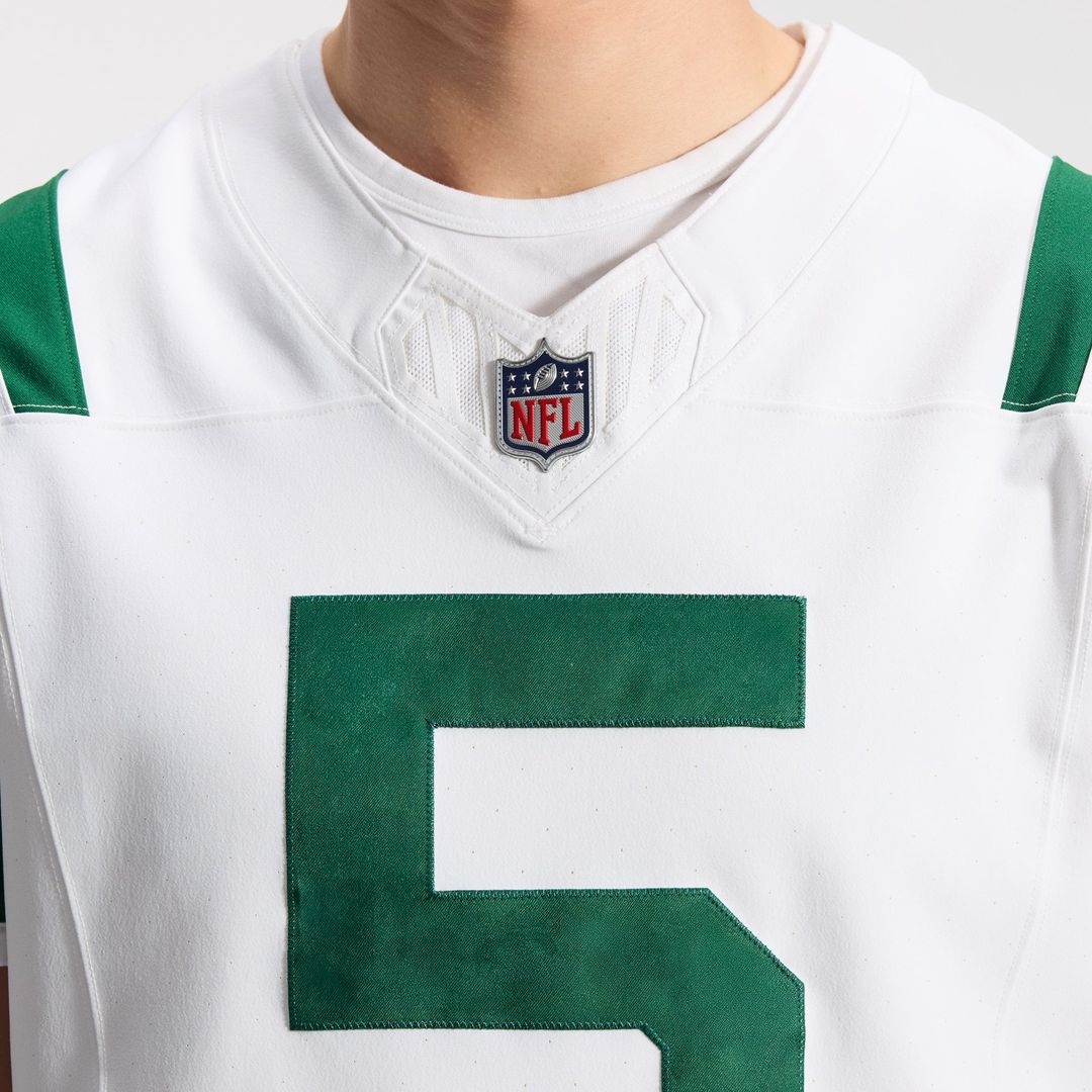 Men's New York Jets Garrett Wilson Nike White Classic Alternate Vapor F.U.S.E. Elite Jersey