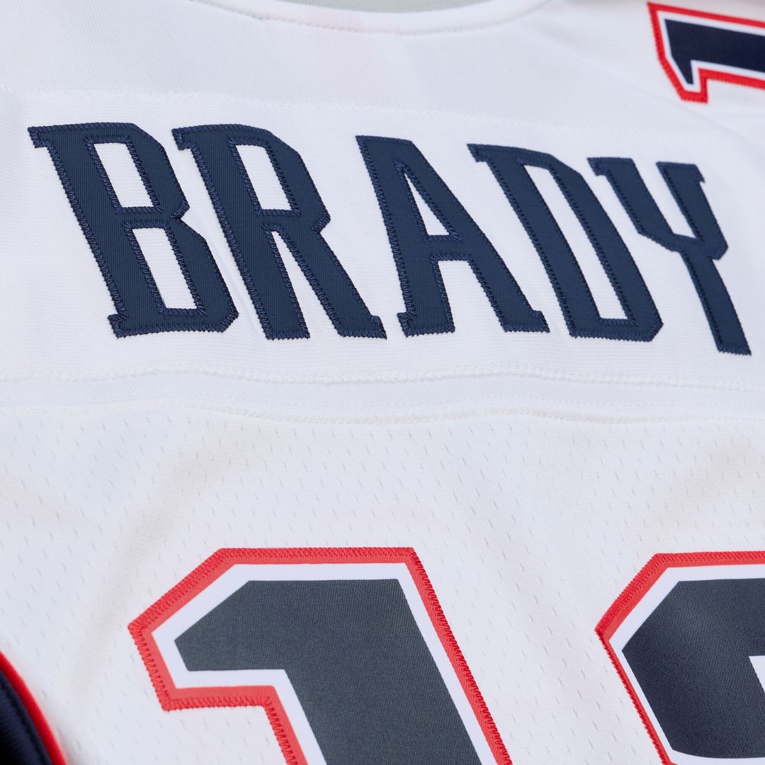 Men's New England Patriots Tom Brady Mitchell & Ness White 2000 Legacy Replica Jersey