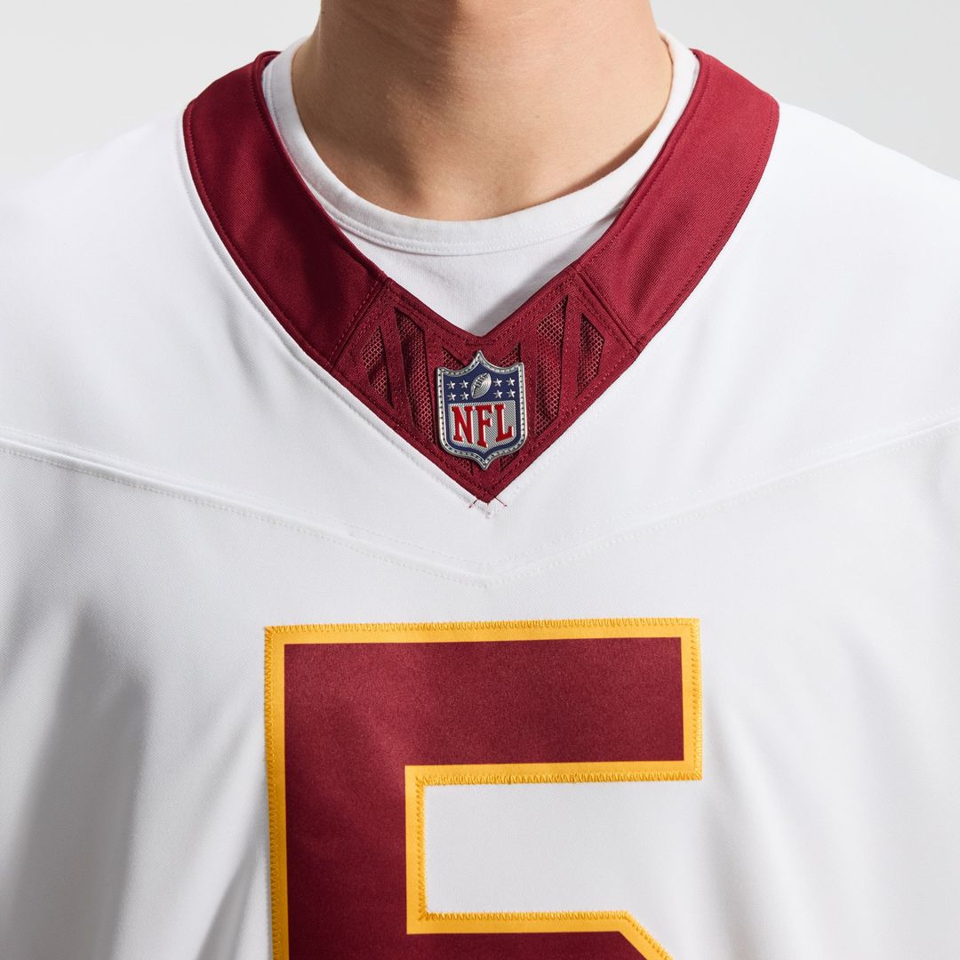 Men's Washington Commanders Jayden Daniels Nike White Vapor F.U.S.E. Stitched Limited Jersey